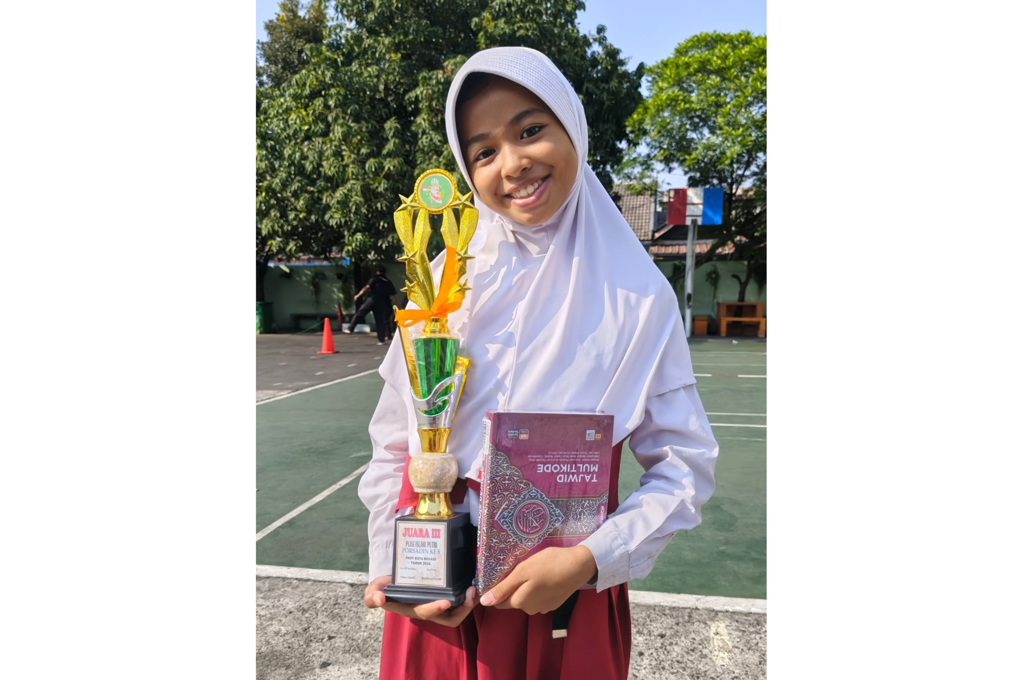 Juara 3 Puisi Islami Putri